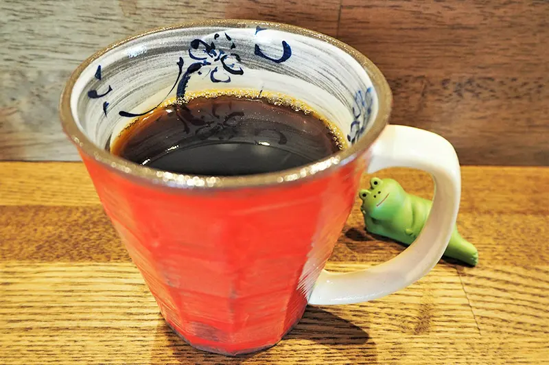 京都・五条高倉の『KAEru coffee』でいただく、店主の愛情たっぷりの