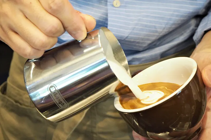 京都・五条高倉の『KAEru coffee』でいただく、店主の愛情たっぷりの