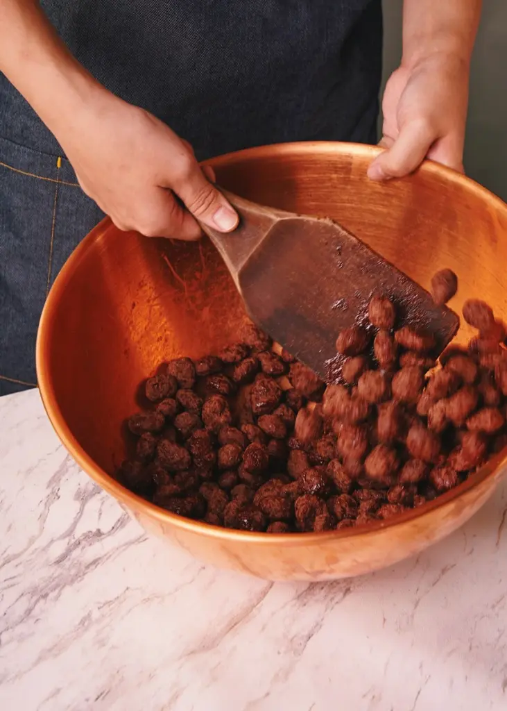 なんば】新しい“チョコレート体験”を！生チョコソフトクリームの