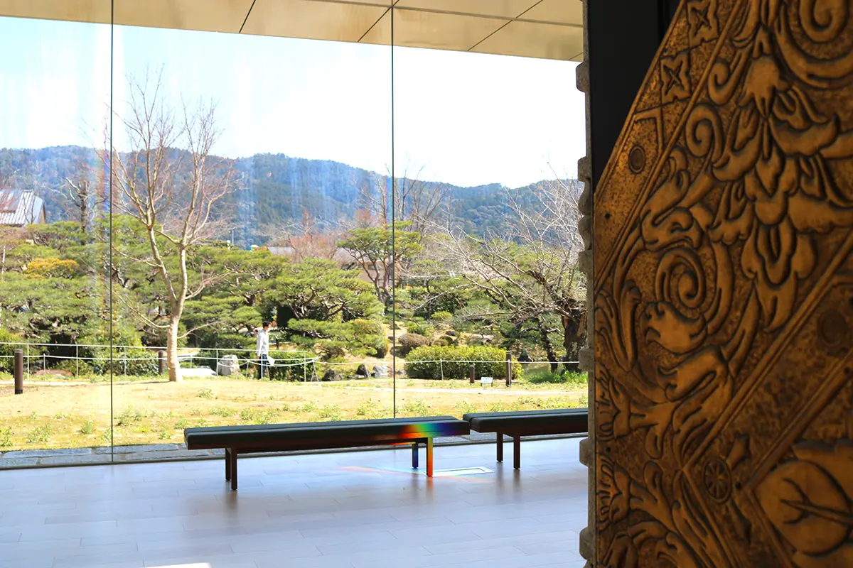 日本美術館 entree-du-batiment.jpg?w=1200&