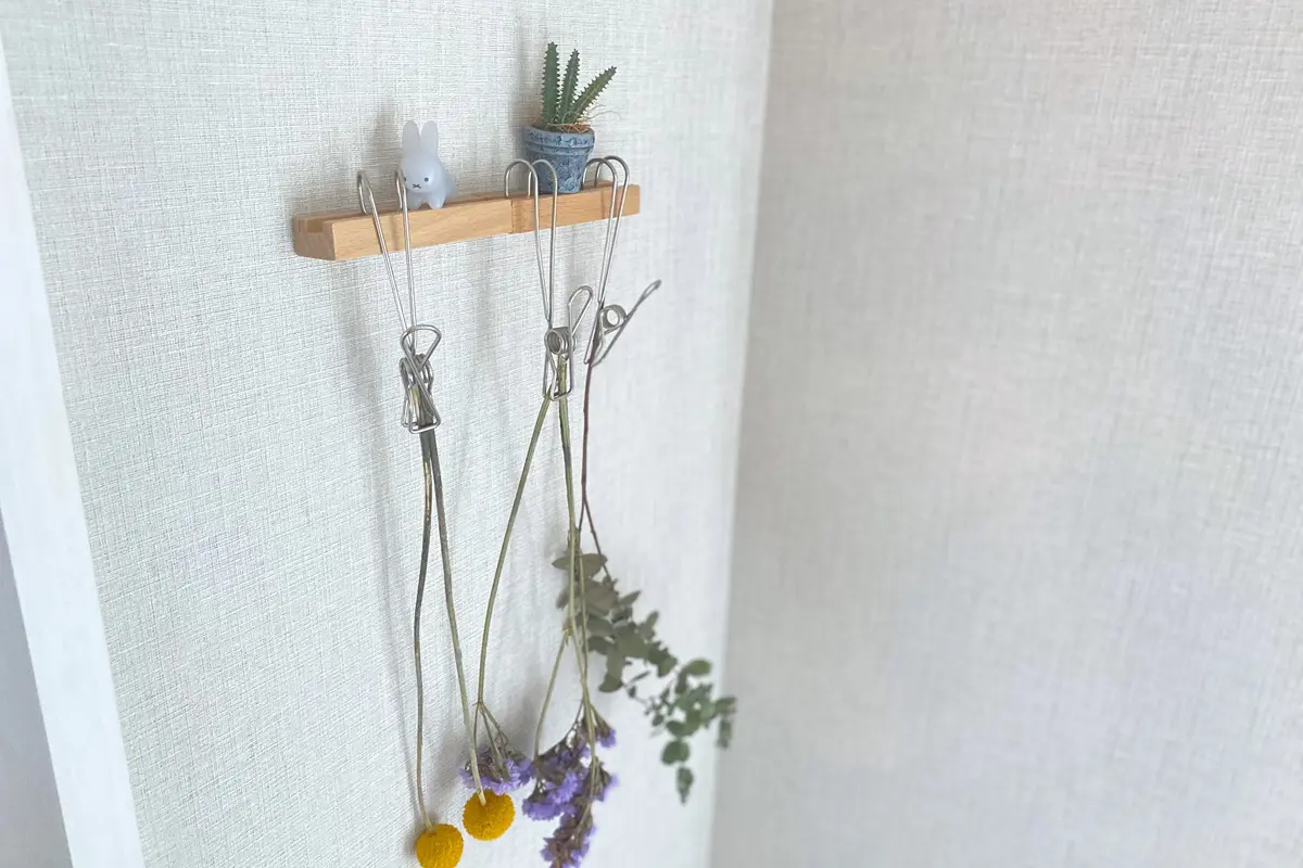 ドライフラワーの吊るし方 上手に乾燥させる方法と便利アイテム Prettyonline