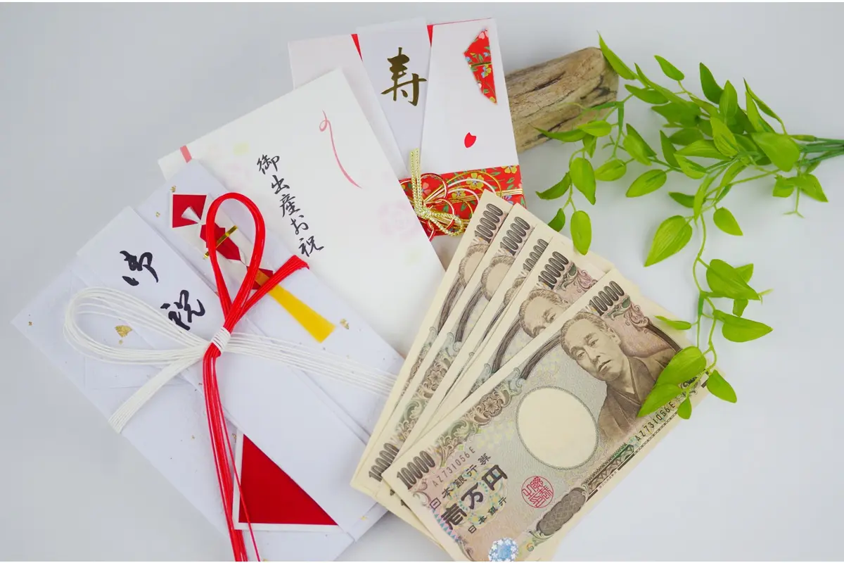 出産祝いの相場は 相手別の金額や贈る時のマナー おすすめ品を紹介 Prettyonline