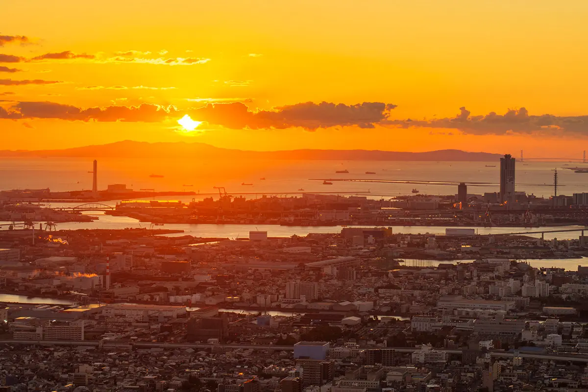 夕方の景色 大阪】夕日がきれいな場所10選！高層階の眺めから海の側のスポットまで