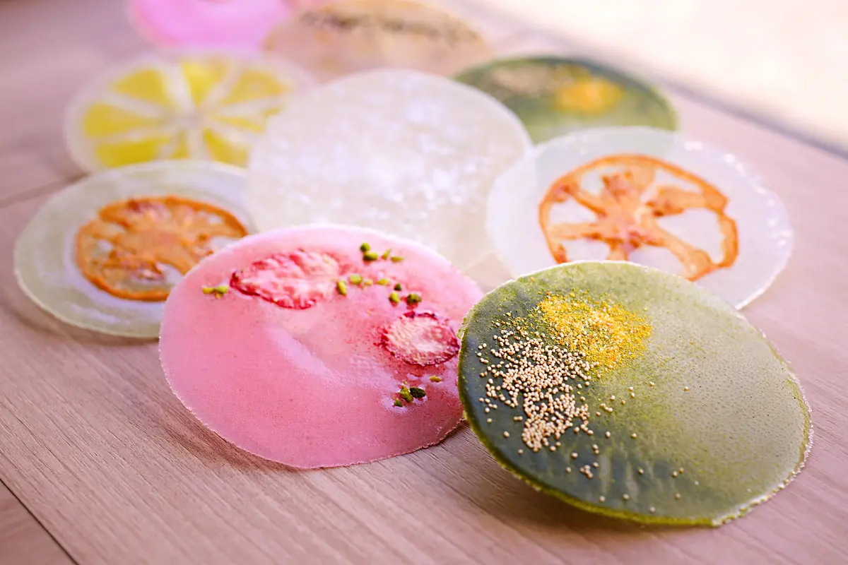 ミルクセーキかき氷」の人気店が大阪へ移転！新食感の美しい高級飴菓子