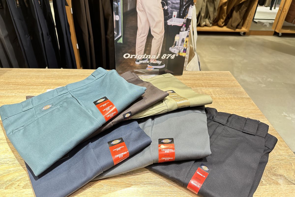 Dickiesの874ワークパンツ