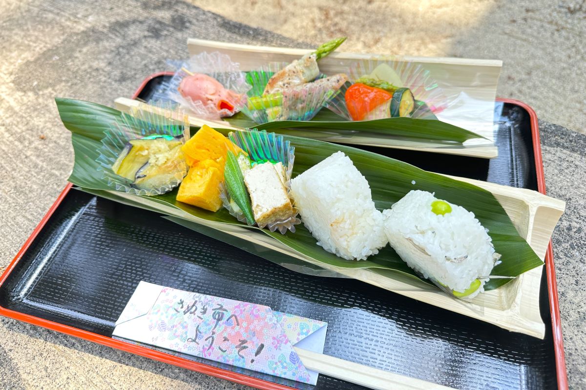 さぬきお結び定食
