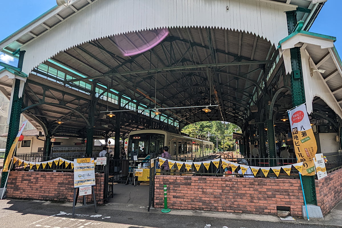 京都・八瀬のレトロ駅舎で乾杯！叡山電車で楽しむ地ビール祭り開催