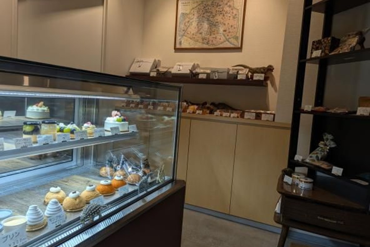 パティスリーディノゾール靭本町店の内観