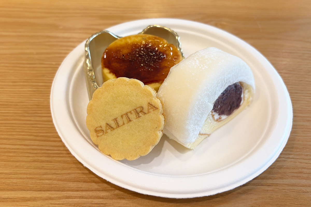 ソルトラのクッキーとケーキ