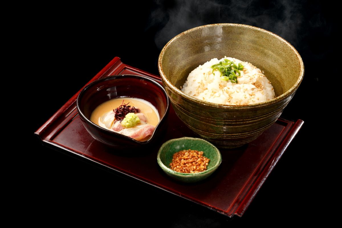 鯛塩そば灯花の鯛茶漬け