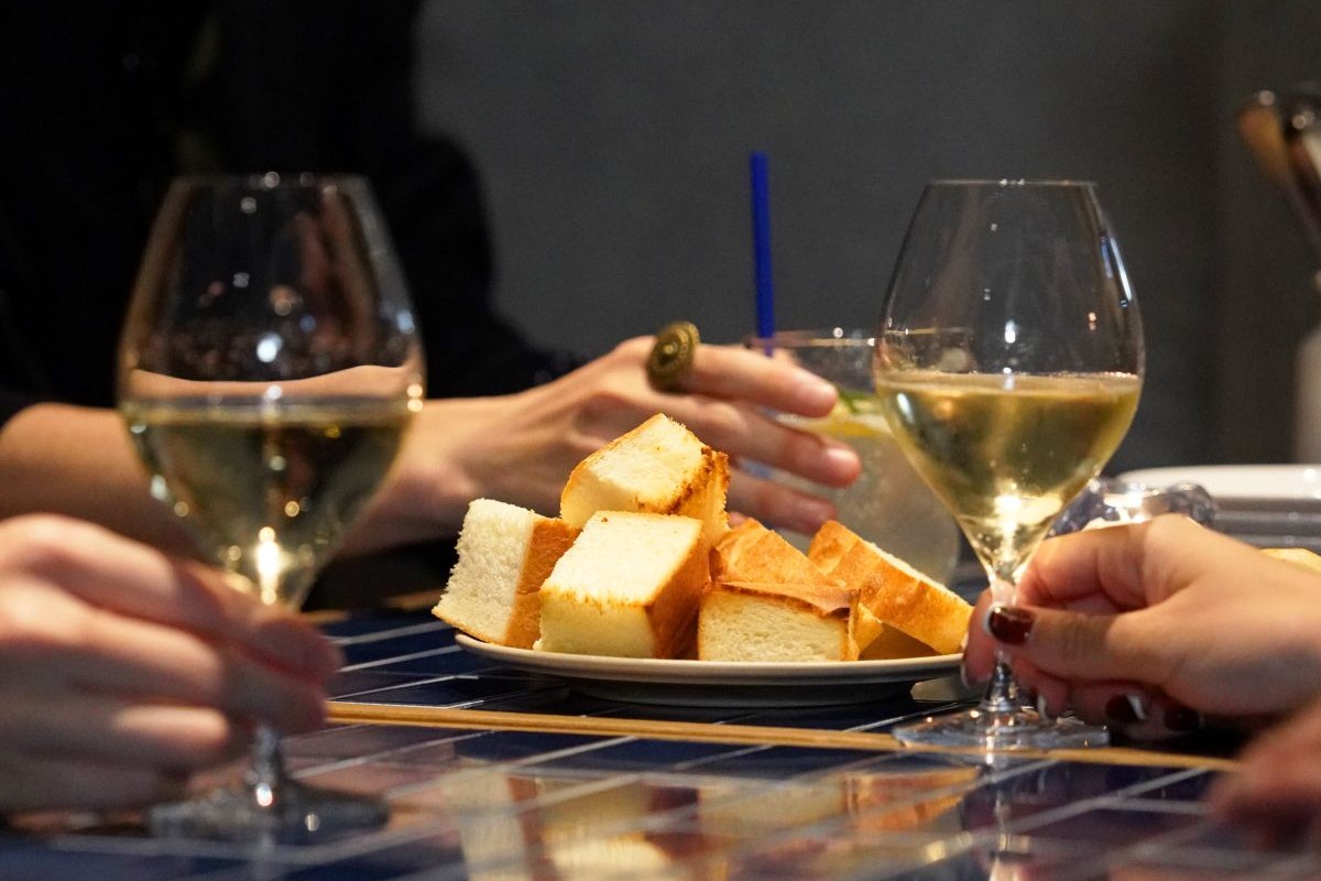 ビストロアンリアルのパン