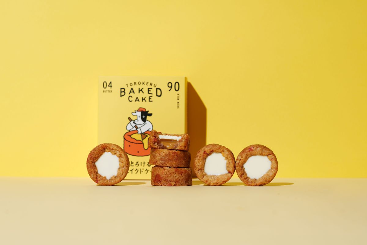 とろけるベイクドケーキとパッケージ