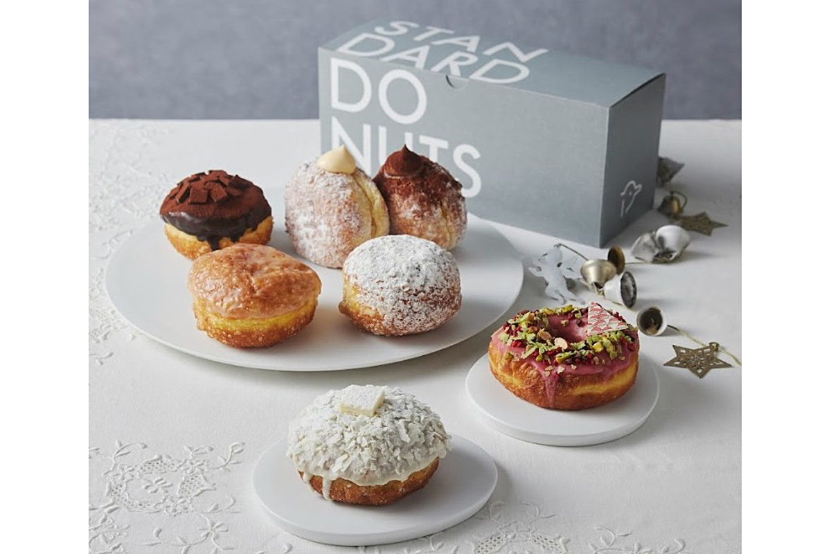 スタンダードドーナツのクリスマスリースドーナツなど