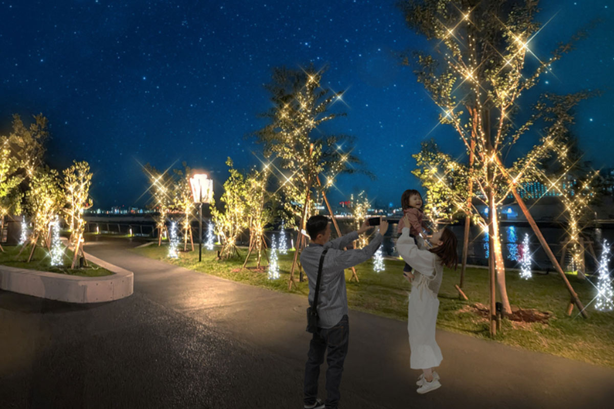 遊歩道エリアのイルミネーション