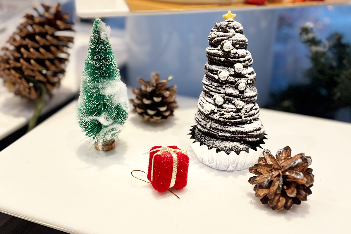 クリスマスツリーコルネ