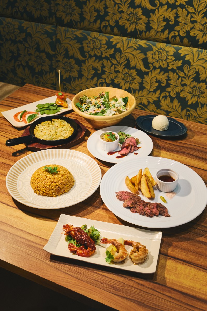 A dining ～アジアンダイニングの忘年会コース