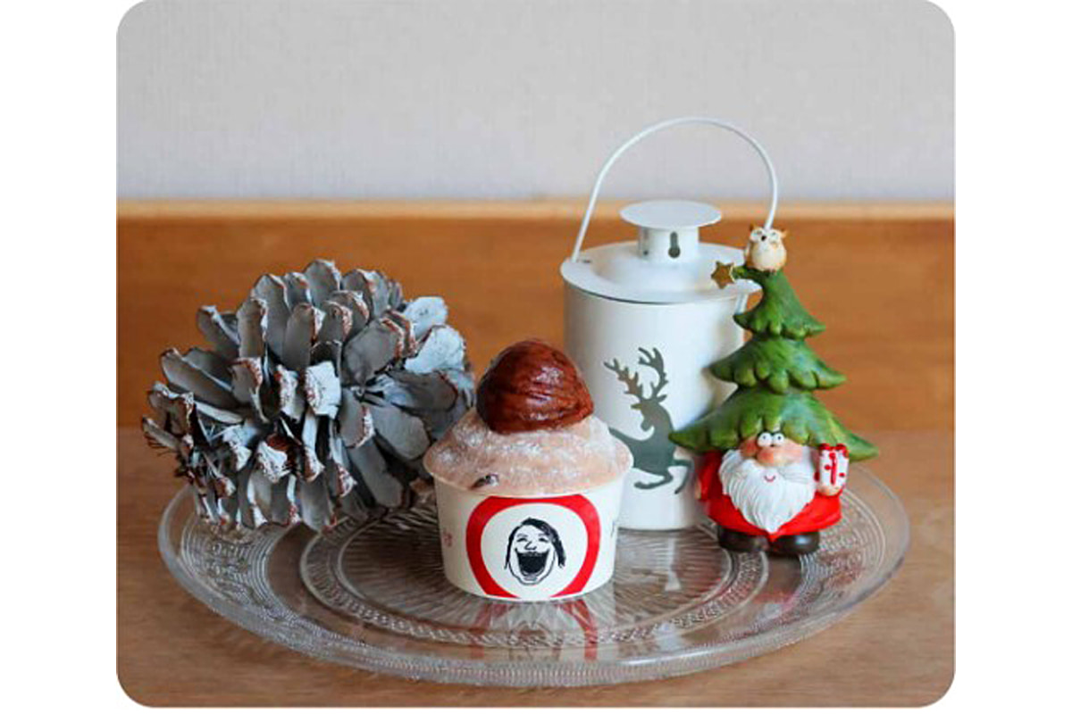 ともみジェラートのカップでジェラートシュトレン