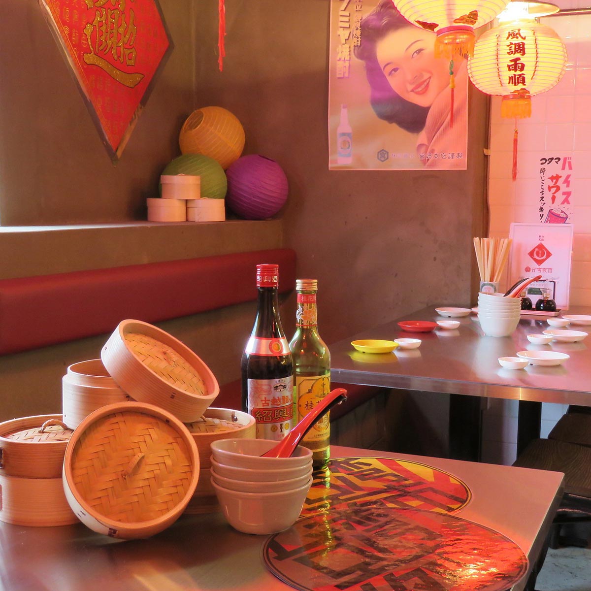 台湾夜市梅田店の店内