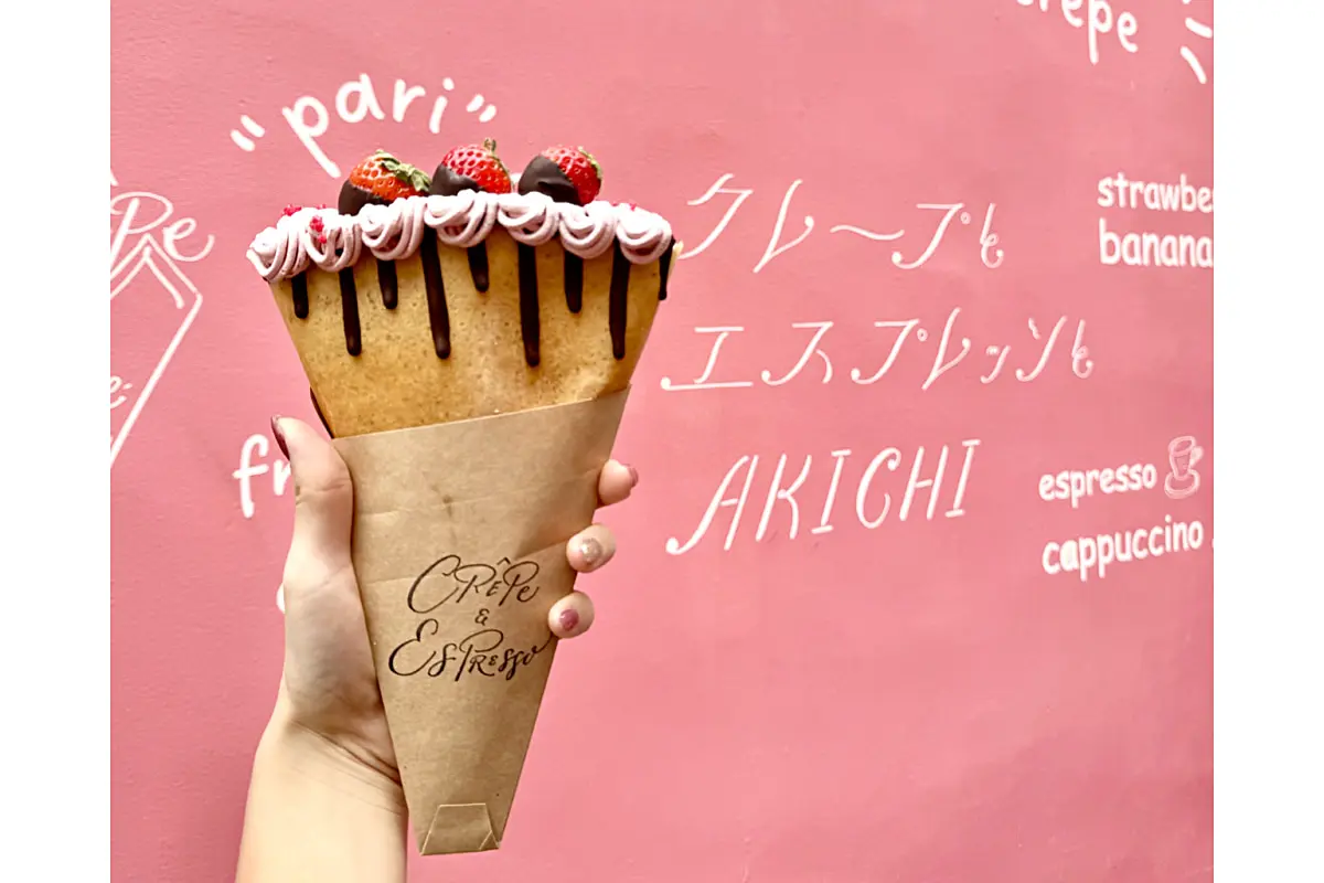 ピンクの世界にときめく！なんばに「クレープとエスプレッソと