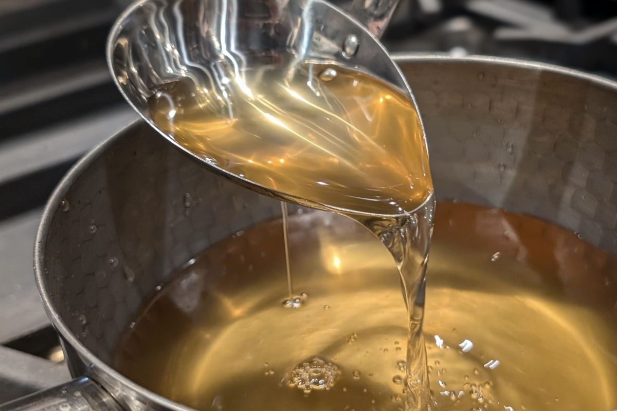 うどんしきの特製スープ