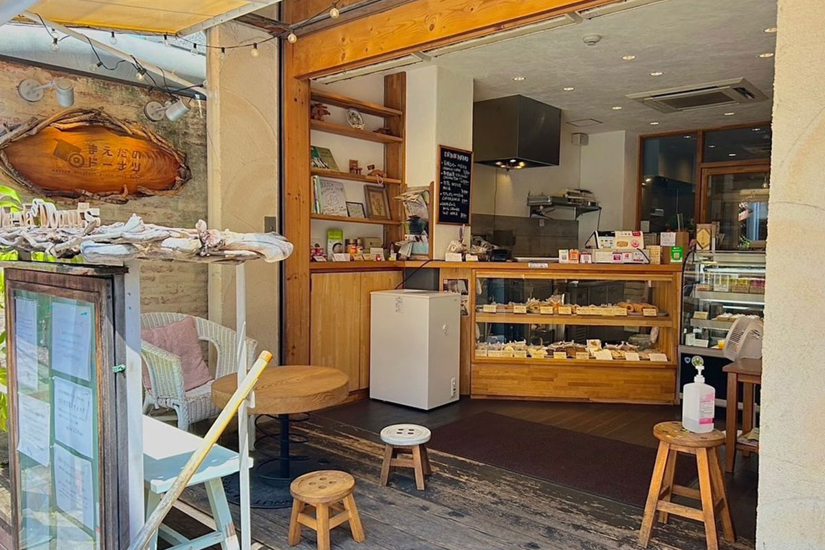 まえだのドーナツの外観