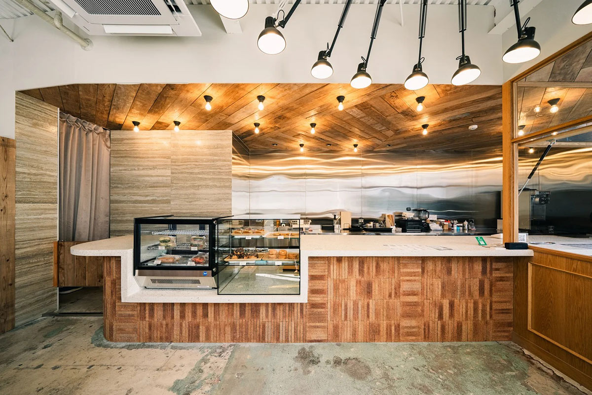 スタンダードカフェアンドギャラリーの店内