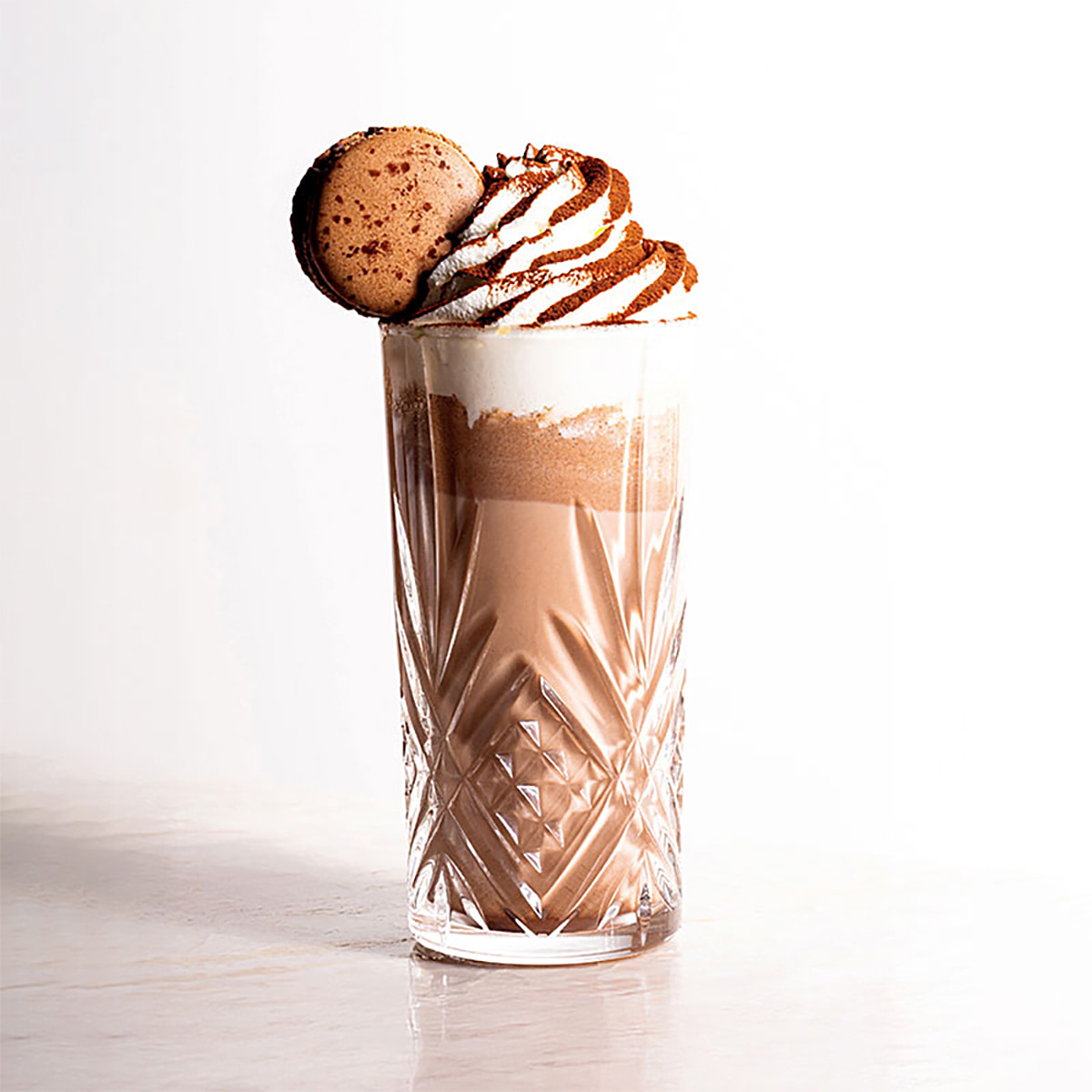 ピエールエルメパリのフラッペマカロンアンフィニマンショコラ