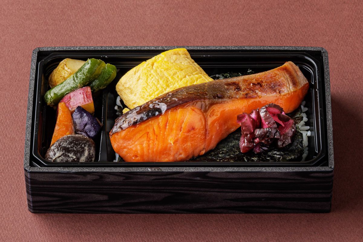 蔵みそ焼きさけ弁当