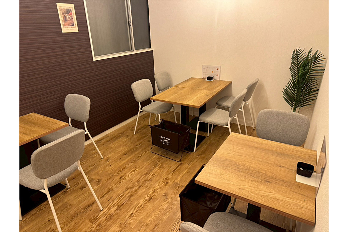 はてな珈琲店大阪梅田店の店内