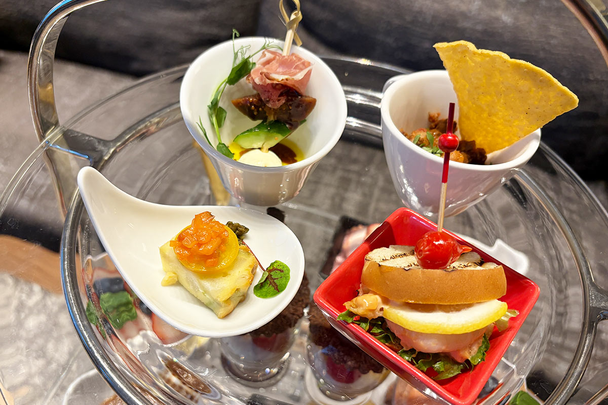 ハーティーアフタヌーンティーリンツチョコレートのセイヴォリー