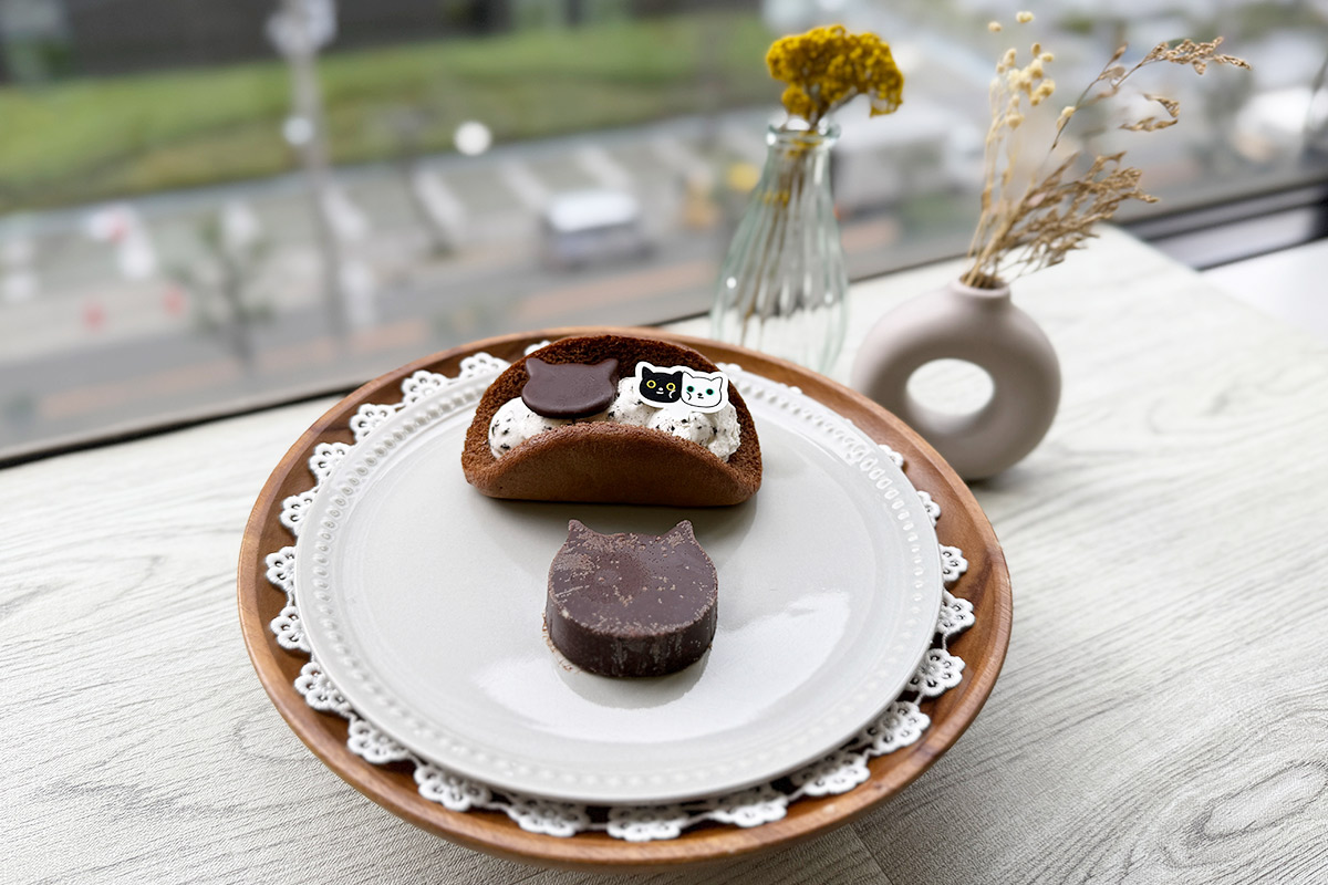 くろねこテリーヌショコラとクロネコのオムレット