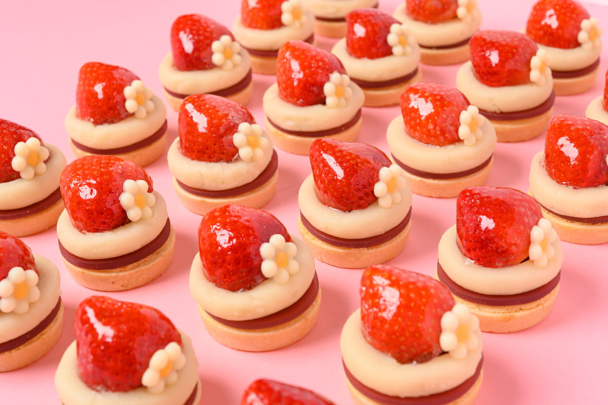 扇町でいちごスイーツ食べ比べ！「大阪ストロベリーフェスティバル」開催