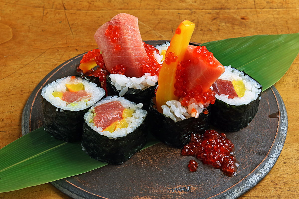 はみ出るとろたく