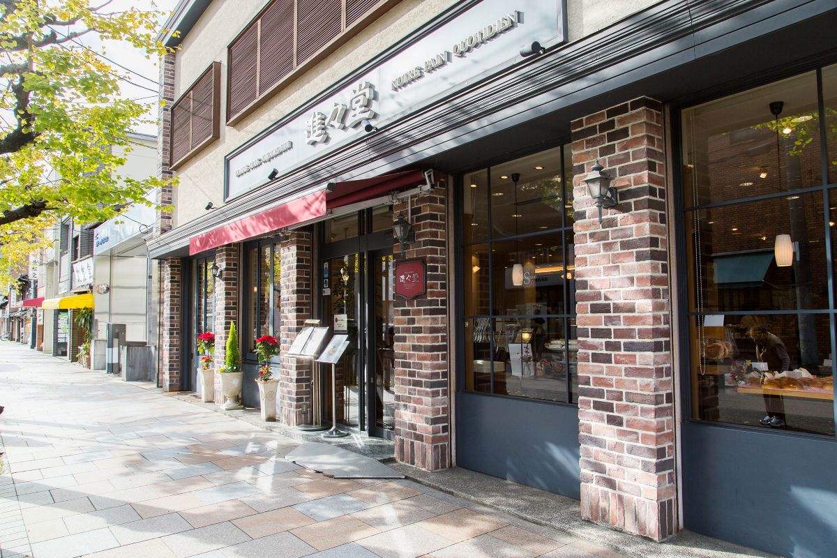 進々堂寺町店の外観