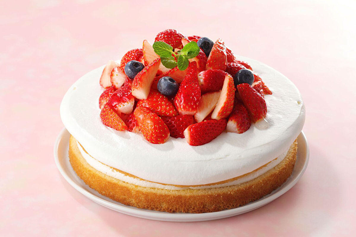 こぼれいちごのショートケーキ