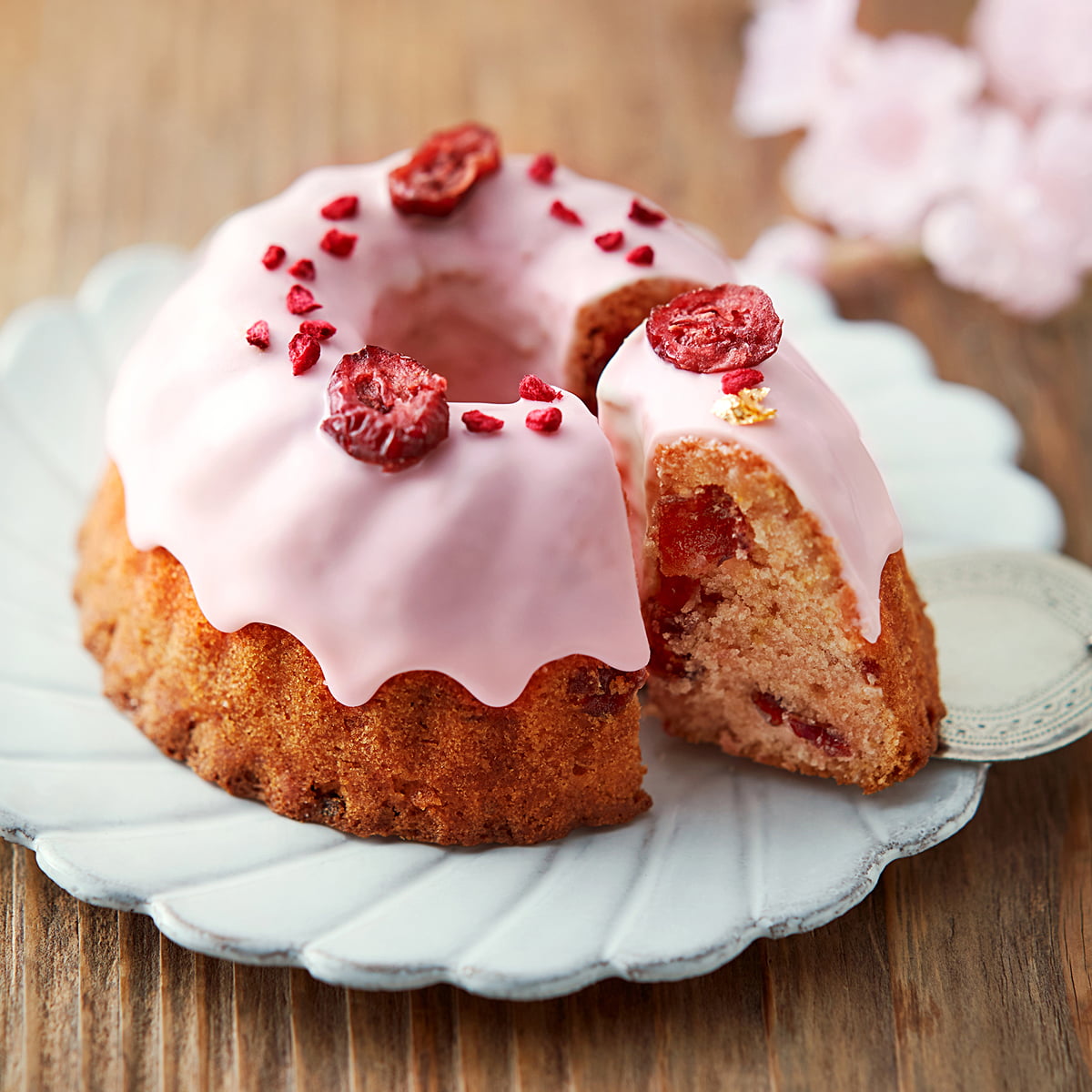 ビスキュイテリエブルトンヌのプティクグロフ桜