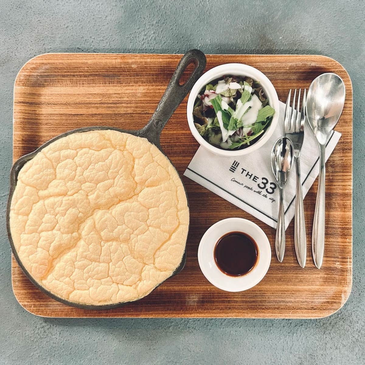 ザサーティスリーカフェアンドレストランのオムライス