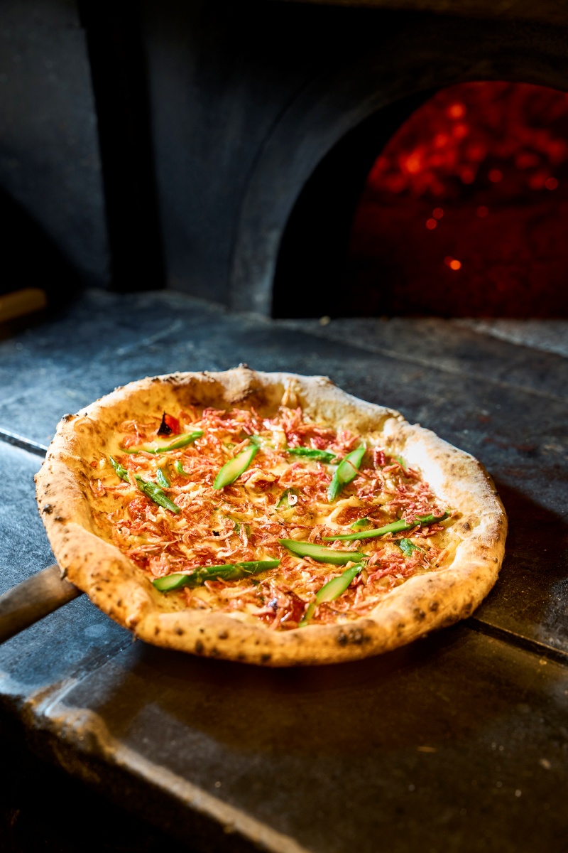 ゼックスウエストのピザ