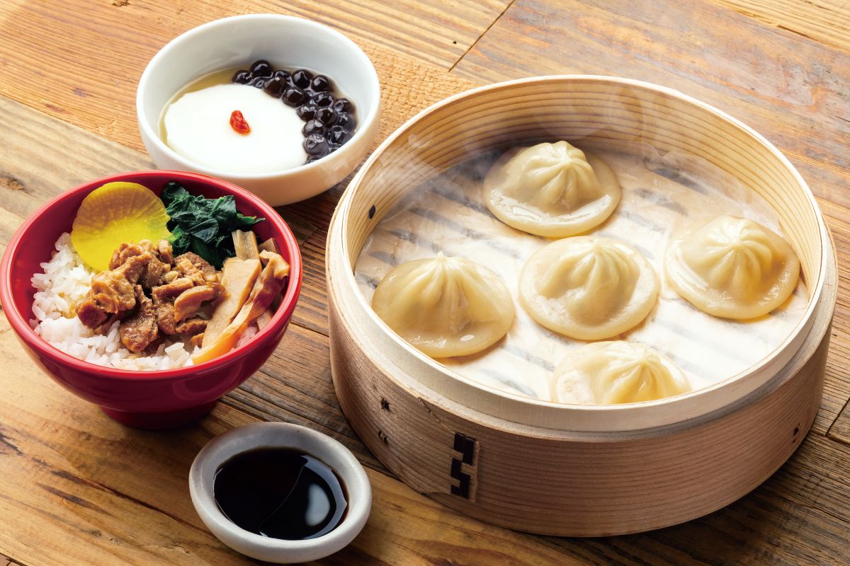 台湾甜商店阪急三番街店の小籠包セット