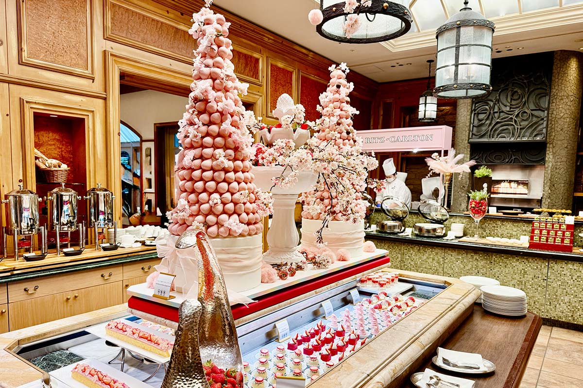 ザリッツカールトン大阪のアフタヌーンティーブッフェの店内