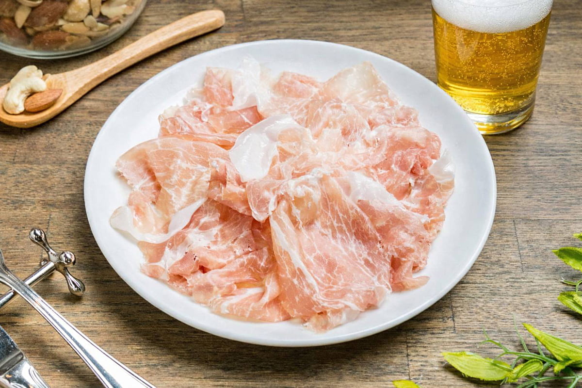 生ハムと生牡蠣生ビールバッカーノ