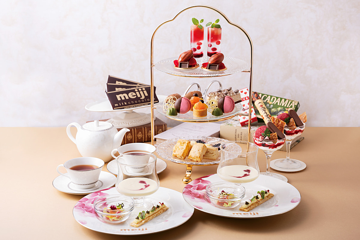 宝塚ホテルと明治チョコレートのコラボアフタヌーンティーセット