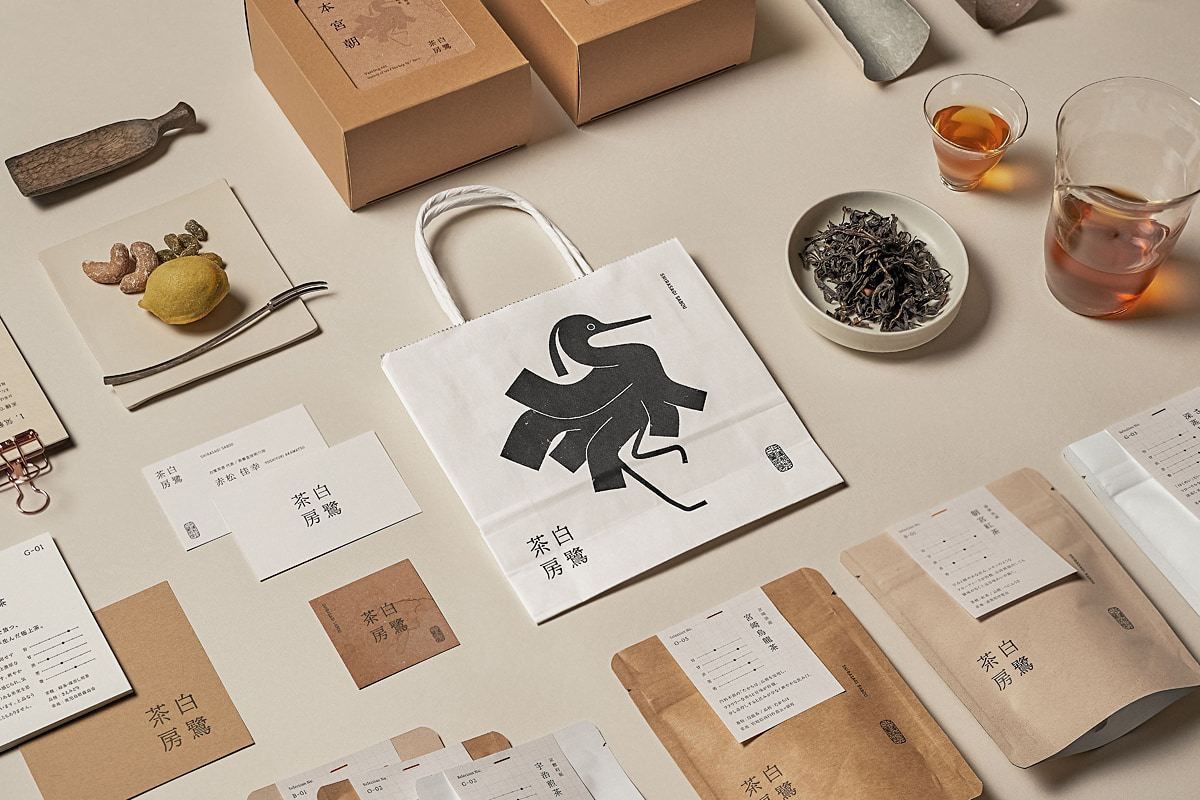 白鷺茶房の商品や紙袋など