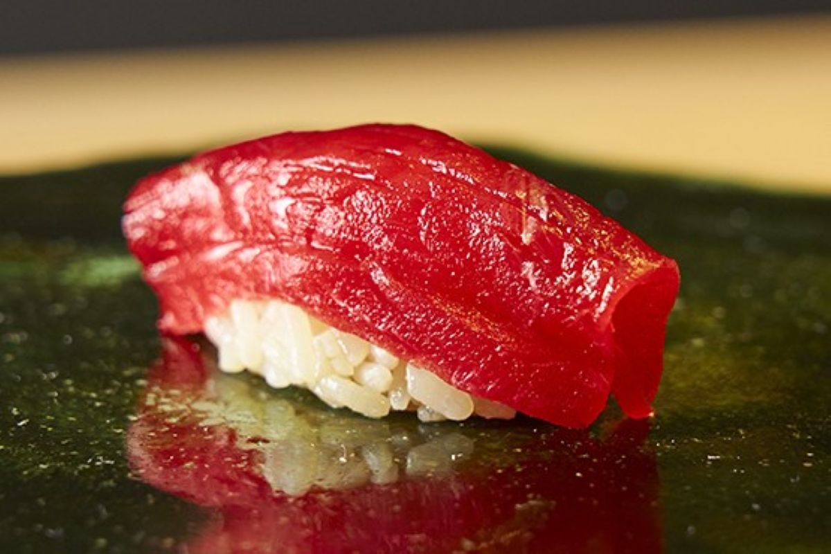 ラーメン食べ放題付き！4400円で本格鮨が楽しめる新店が北新地に