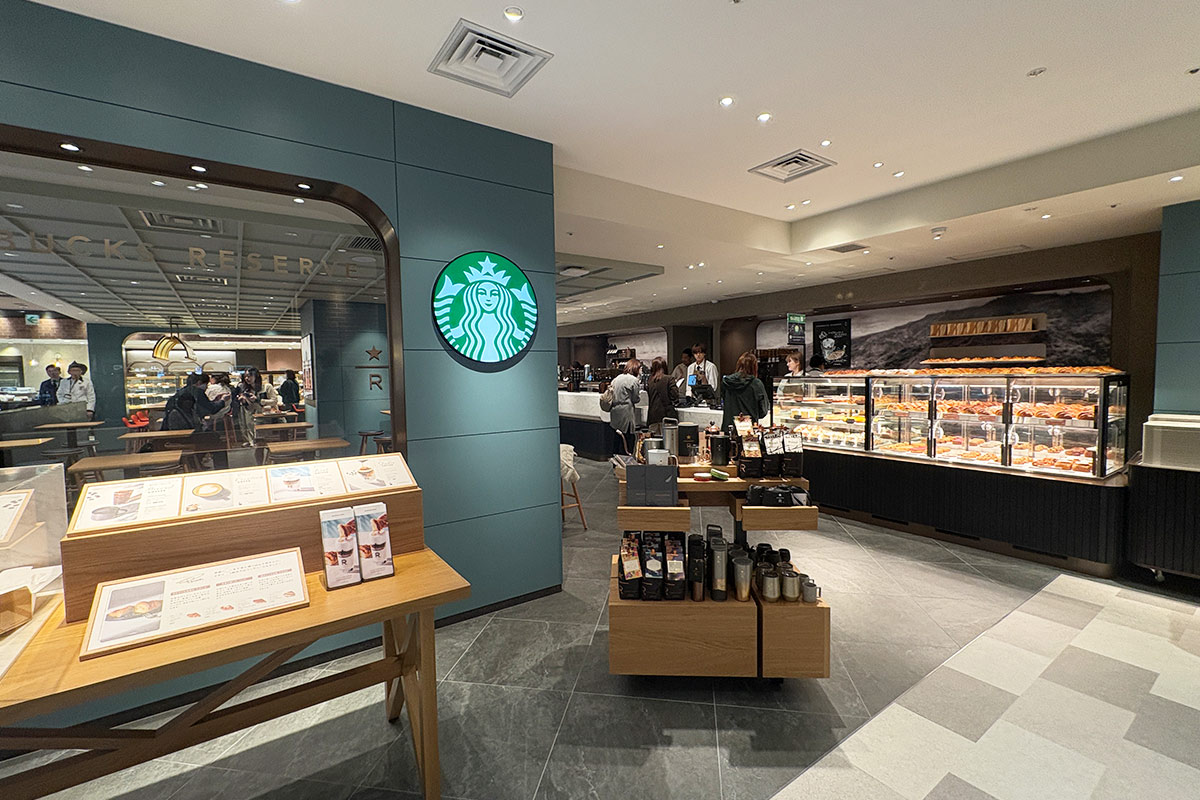 スターバックスリザーブカフェ大丸梅田店