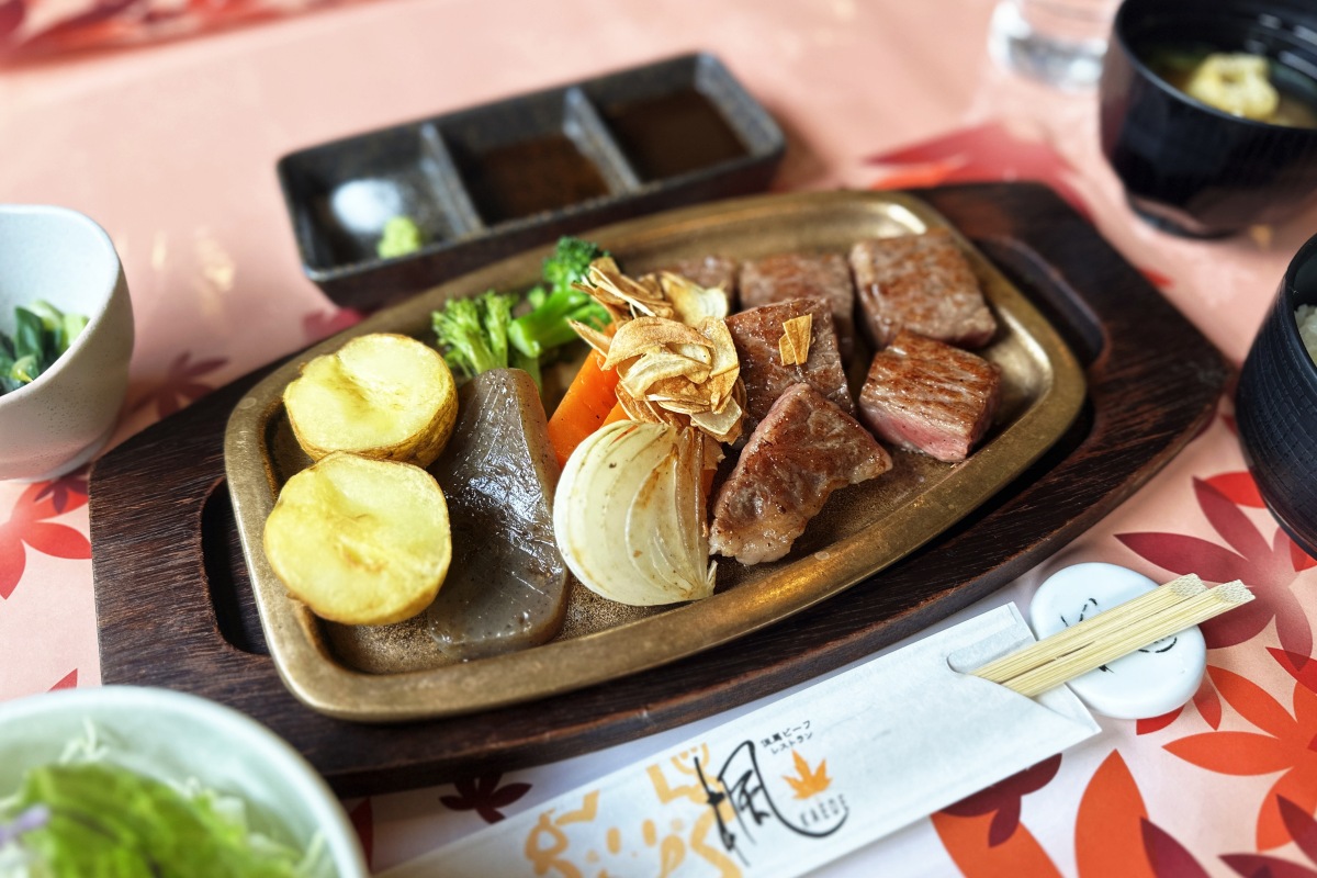 但馬ビーフレストラン楓のランチプレミアムステーキ但馬牛サーロイン定食
