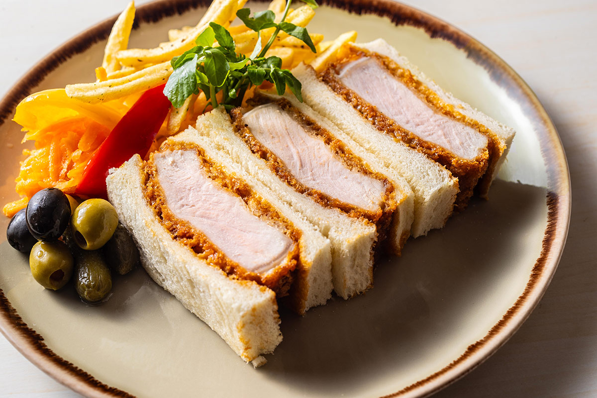 オレンジテラス名物熟成ソースのカツサンド