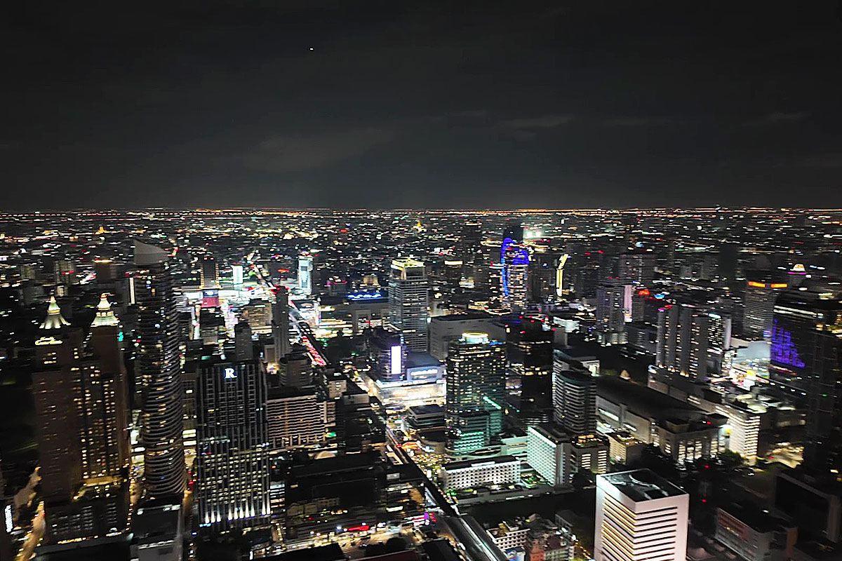 アカラスカイハヌマーンからの夜景