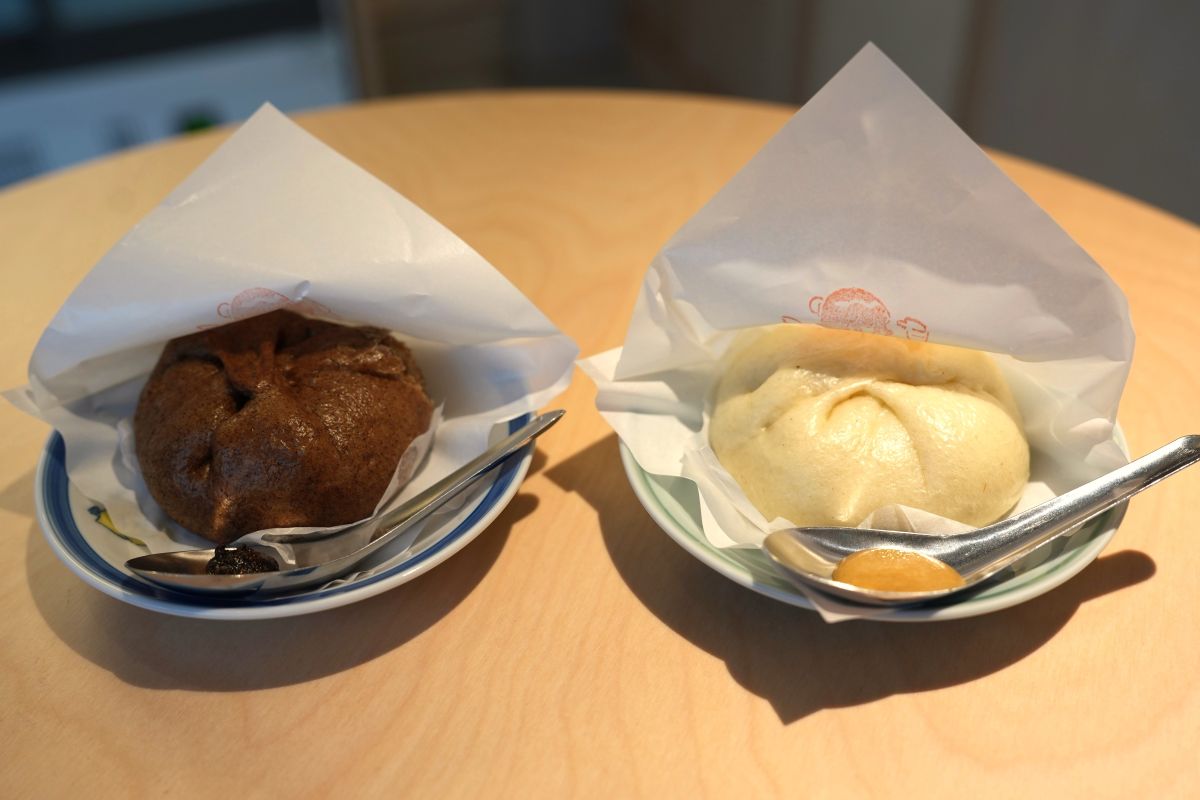 スタンドうみねこミッテラーの自家製肉まん