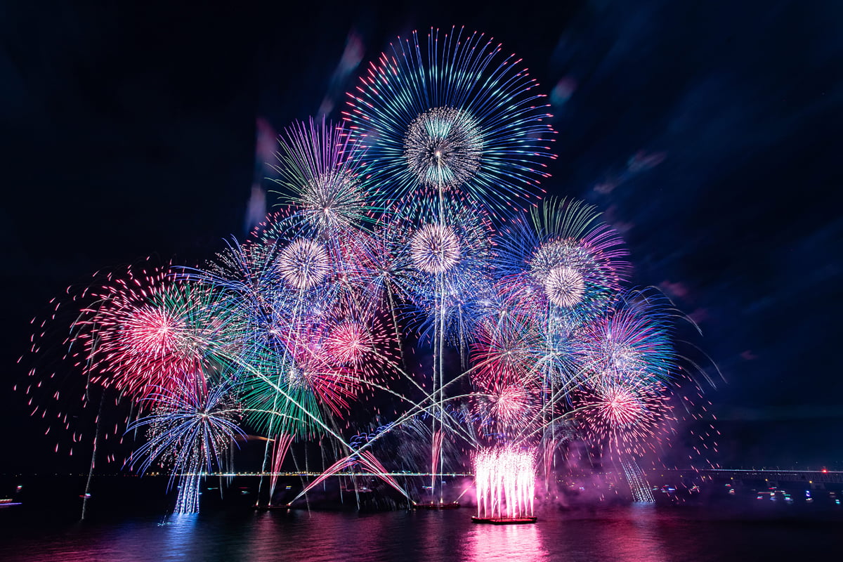 音楽とシンクロする花火に感動！りんくうで「大阪芸術花火2026」開催